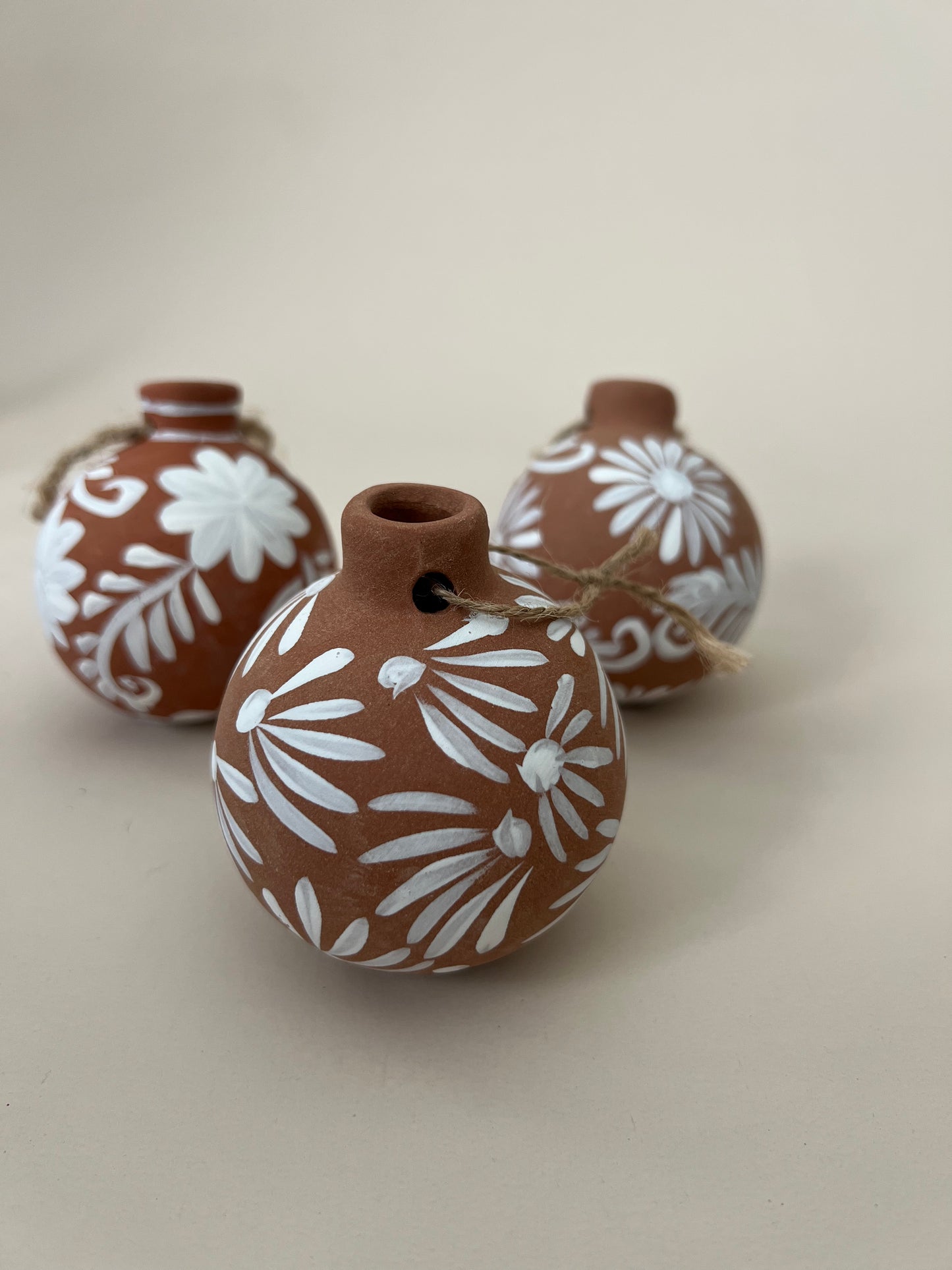 Barro Ornament