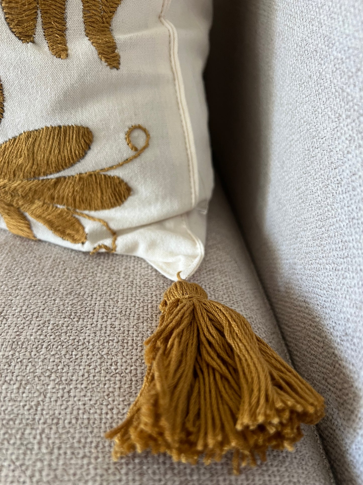 Tenango pillowcase
