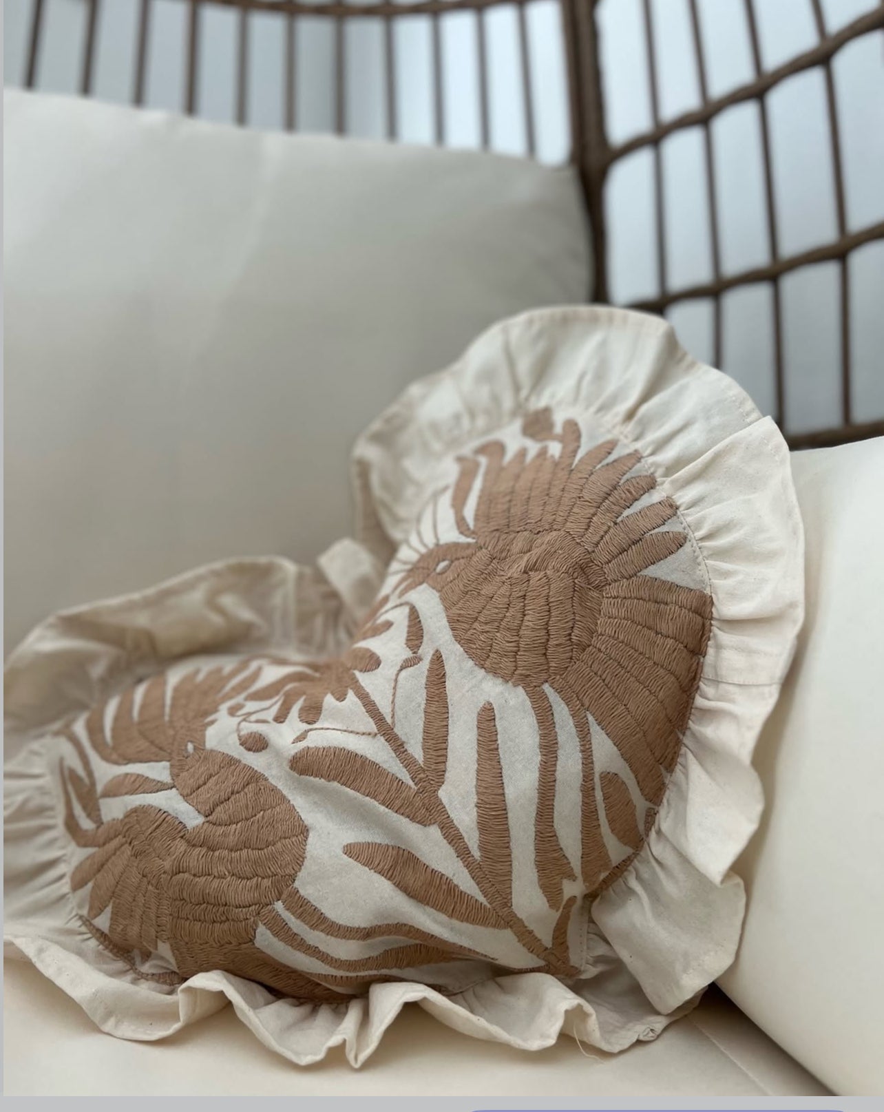 Heart pillow beige