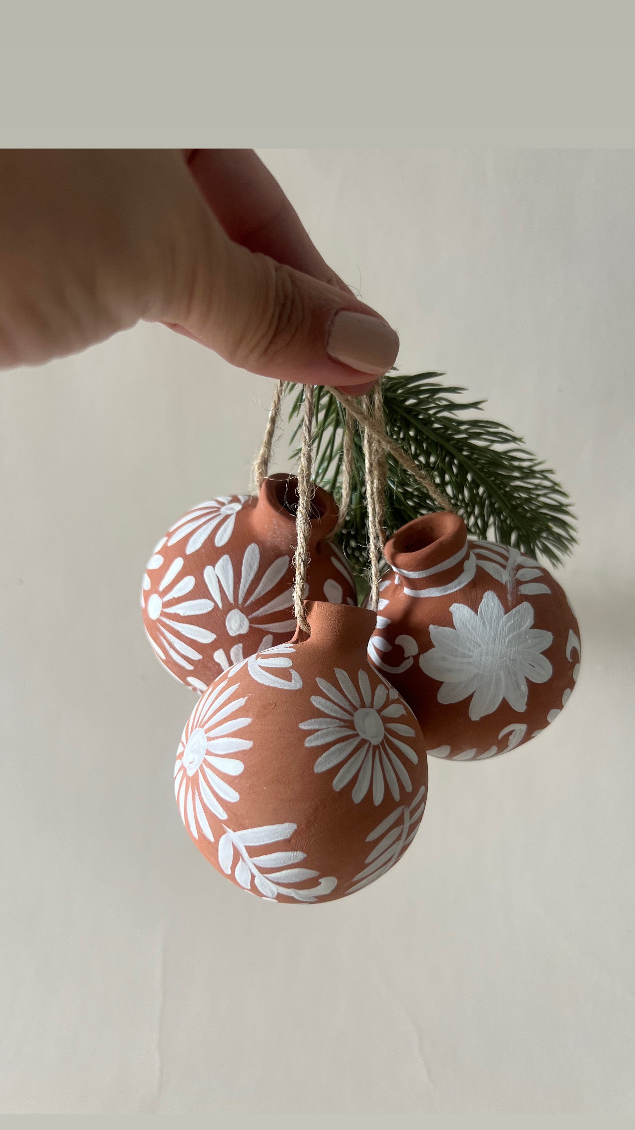 Barro Ornament