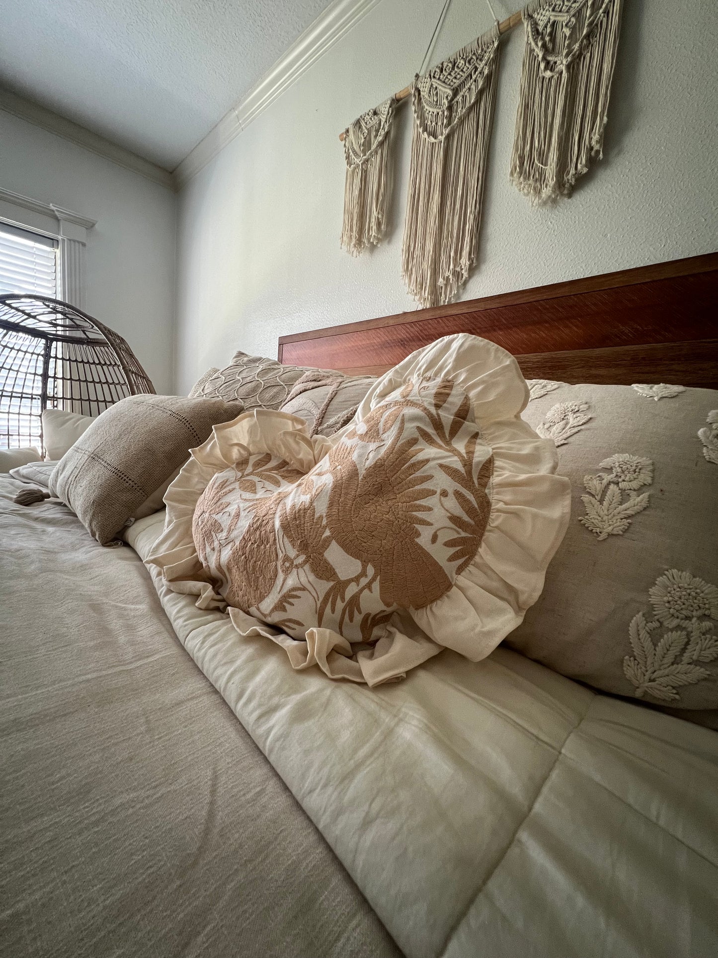Heart pillow beige