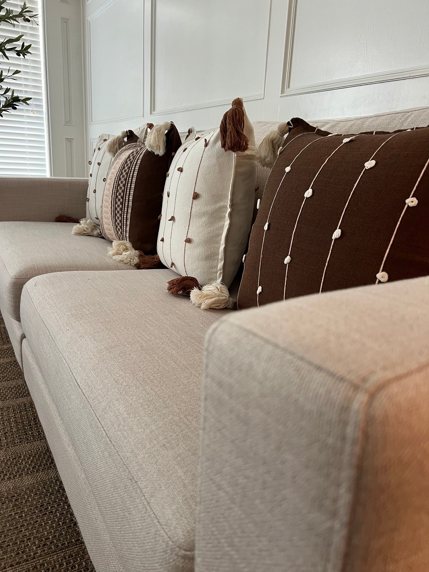 Telar pillow (preorder)