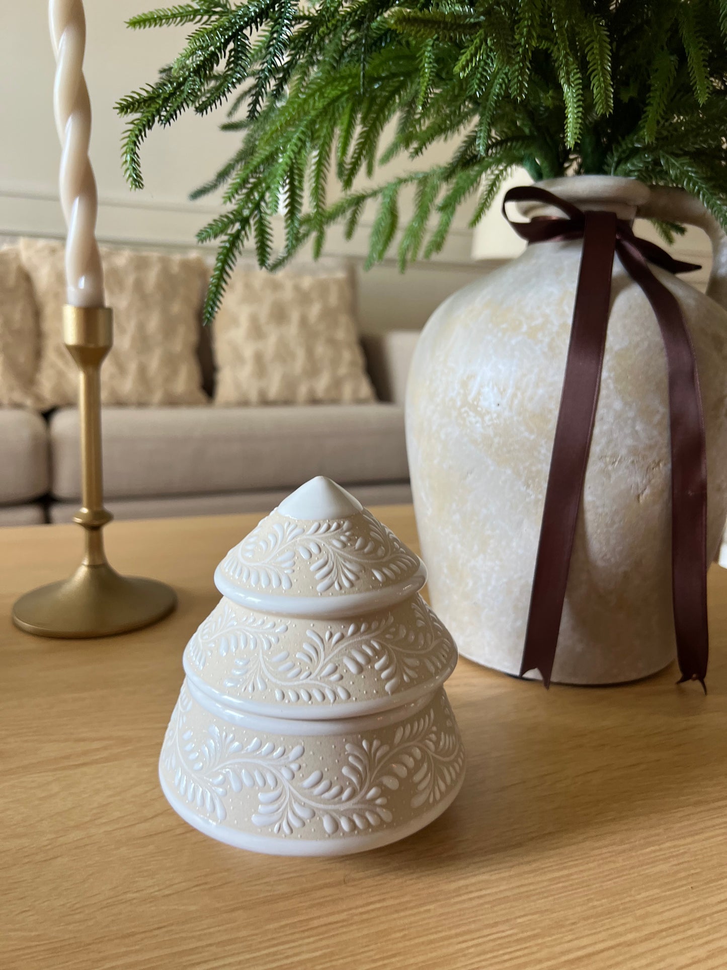 Pine ceramic