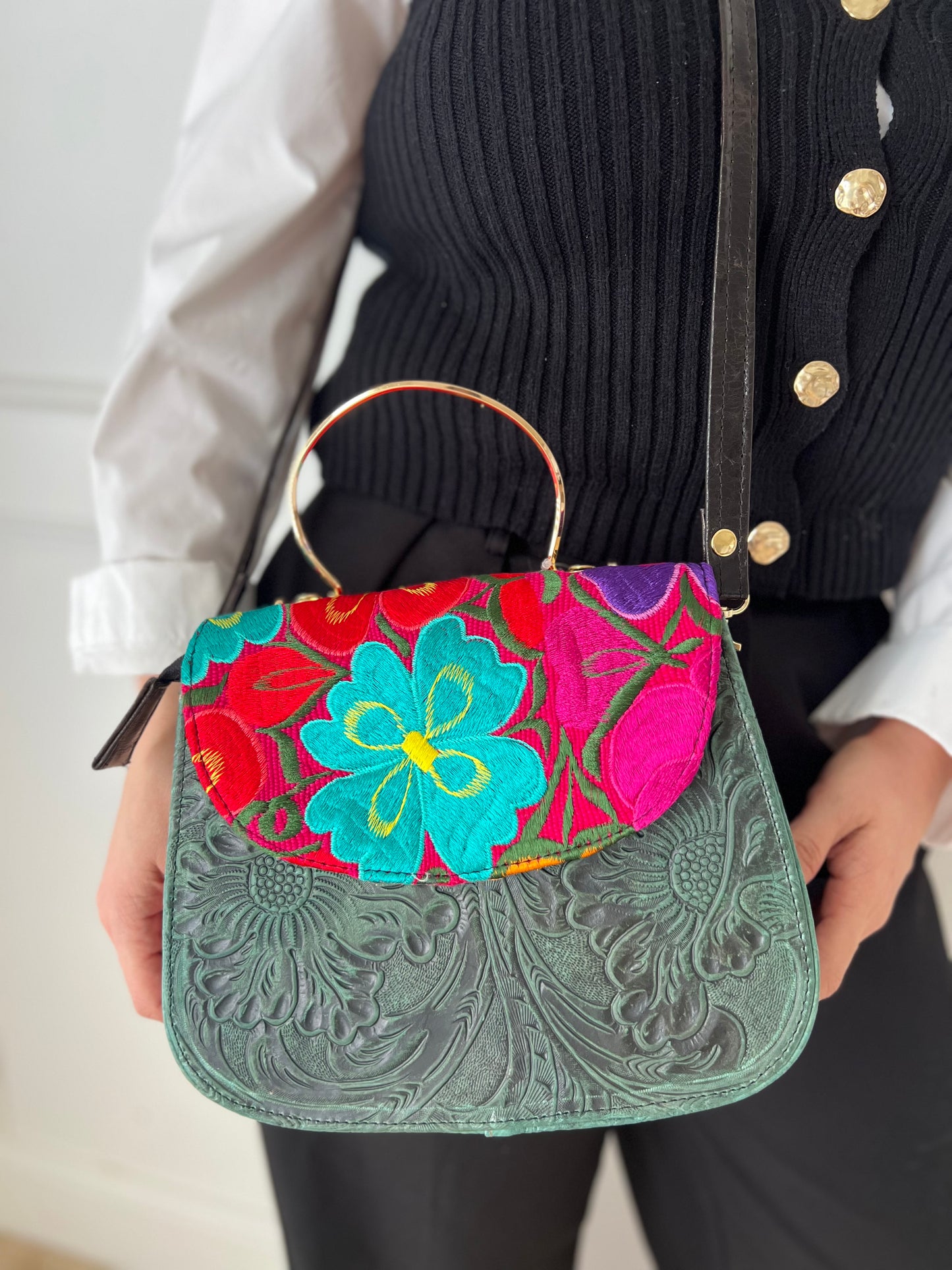 Flores-cincelado bag