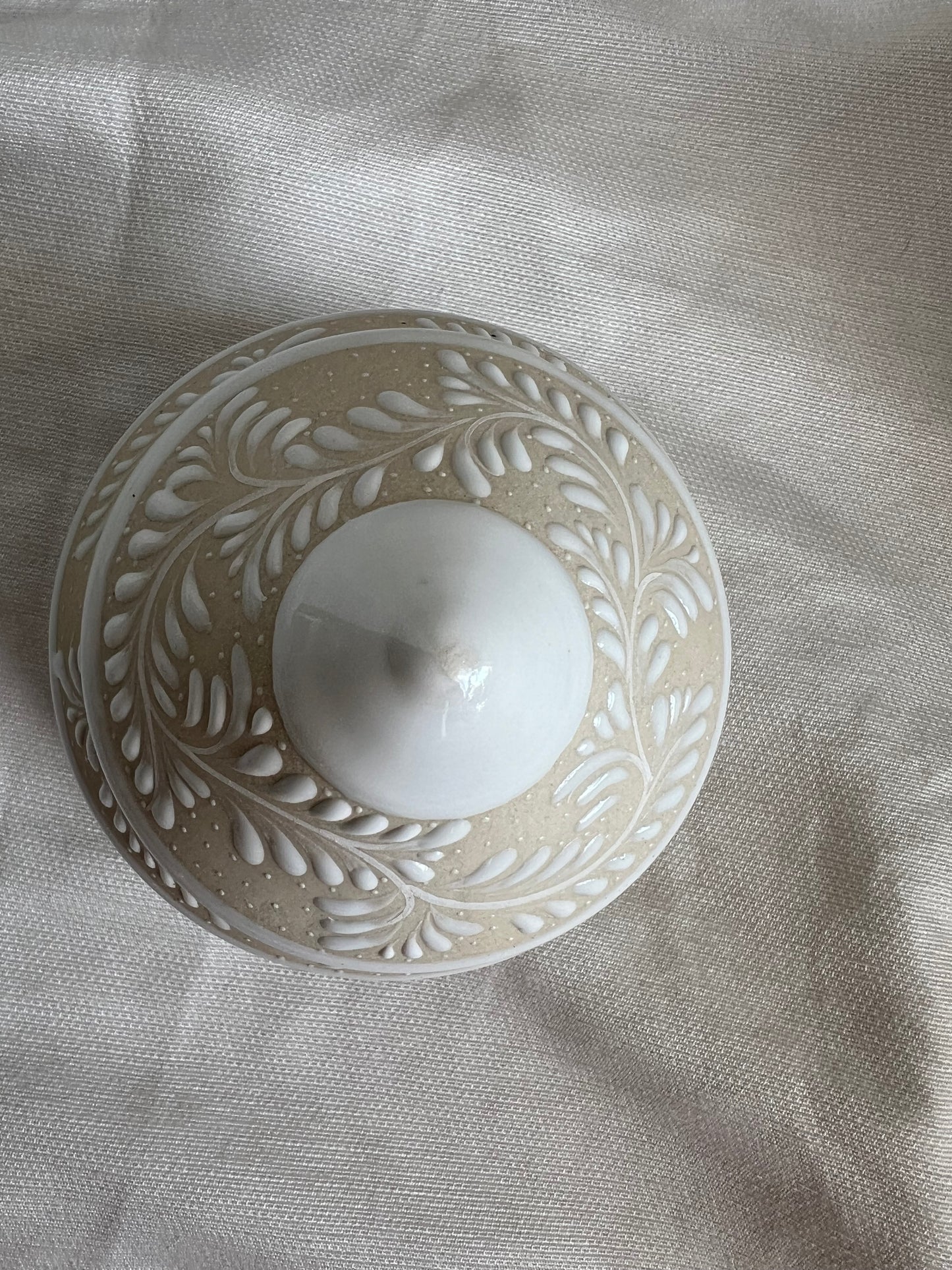 Pine ceramic